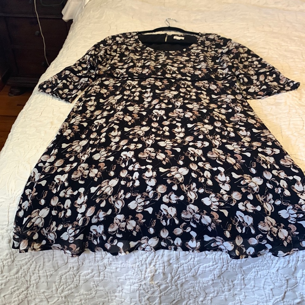 Garnet Hill flirty dress with liner. Only worn once to. Wedding.